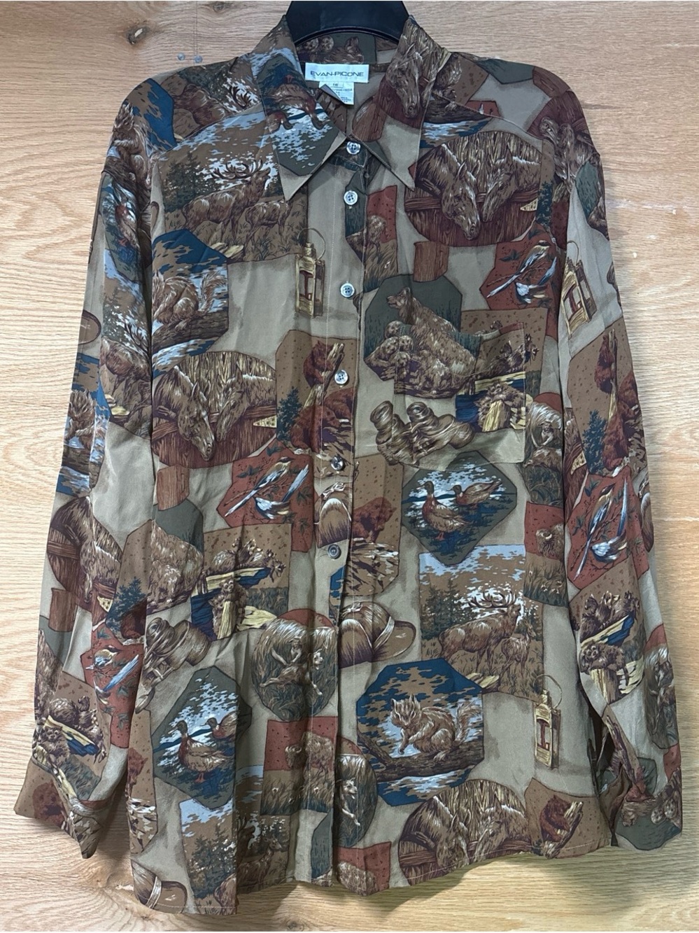 Evan Picone Vintage-Inspired Tan Patterned Button-Up Silk Blouse